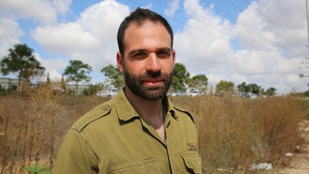  “Nous sommes prêts à entrer”, déclare un réserviste israélo-canadien se préparant à l’offensive à Gaza