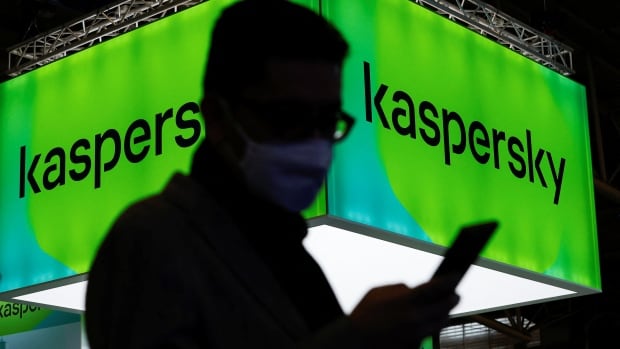  Ottawa interdit WeChat et Kaspersky des téléphones gouvernementaux