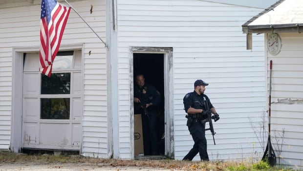  Un suspect lors d’une fusillade dans le Maine retrouvé mort, selon la police
