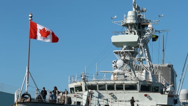  La marine canadienne dans un état critique pourrait ne pas respecter ses engagements en matière de préparation, selon le commandant