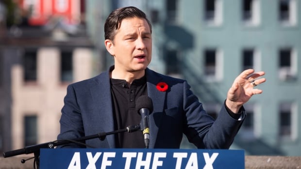  Poilievre accuse Trudeau d’avoir créé « deux classes de citoyenneté » avec une pause fiscale sur le mazout domestique