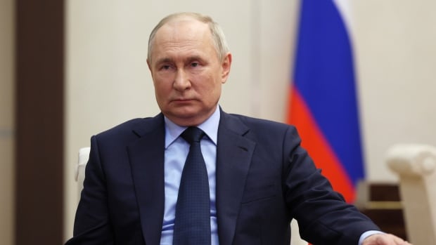  Poutine signe un projet de loi révoquant la ratification russe du traité d’interdiction des essais nucléaires