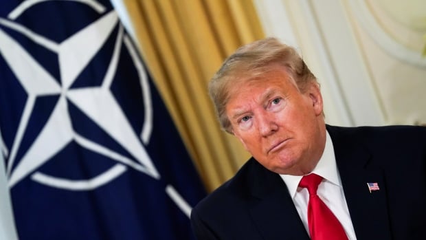  Protéger l’OTAN de Donald Trump ?  Le Congrès américain vient de promulguer cette loi.
