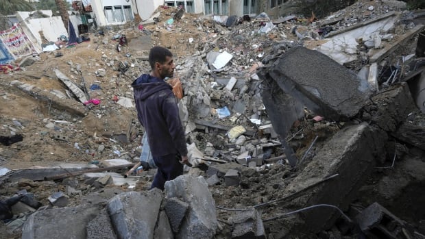  De violents combats font rage à Gaza alors que la guerre entre Israël et le Hamas entre dans son 100e jour