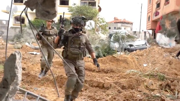  Israël va retirer certaines troupes de Gaza alors que la guerre entre dans une nouvelle phase