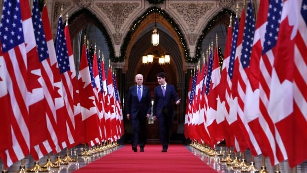  Trudeau annonce l’approche « Équipe Canada » pour les élections américaines