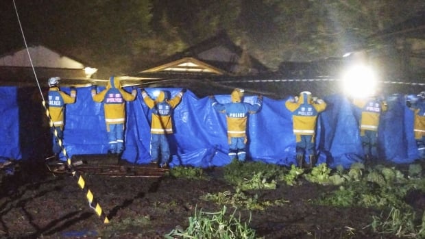  Une femme d’environ 90 ans retrouvée vivante dans une maison effondrée, 5 jours après le séisme meurtrier au Japon