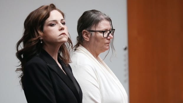  La mère du tireur d’une école du Michigan coupable d’homicide involontaire, déclare le jury