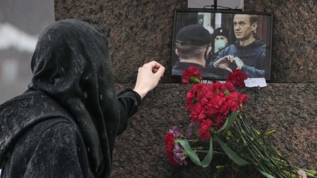  L’équipe d’Alexeï Navalny exige que le corps soit restitué à sa famille