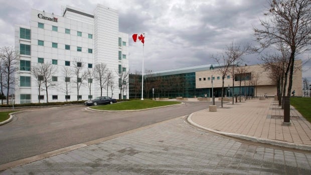  Les conservateurs accusent les libéraux de mettre fin au débat sur la faille de sécurité dans un laboratoire de Winnipeg