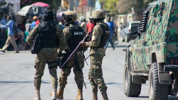  Le chaos règne en Haïti, affirment les Canadiens bloqués au milieu de la montée de la violence