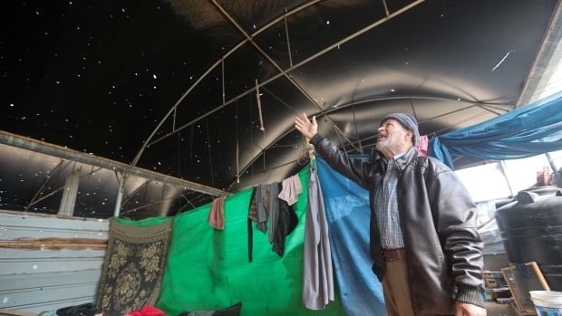  Les Palestiniens se préparent pour le Ramadan alors que les pourparlers de cessez-le-feu sont au point mort